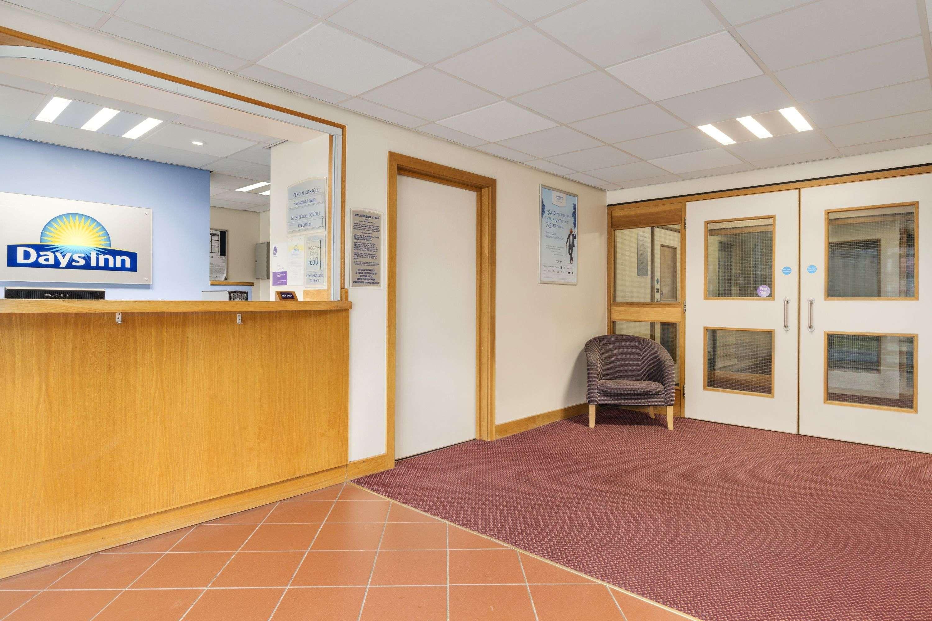 Days Inn Winchester Ngoại thất bức ảnh