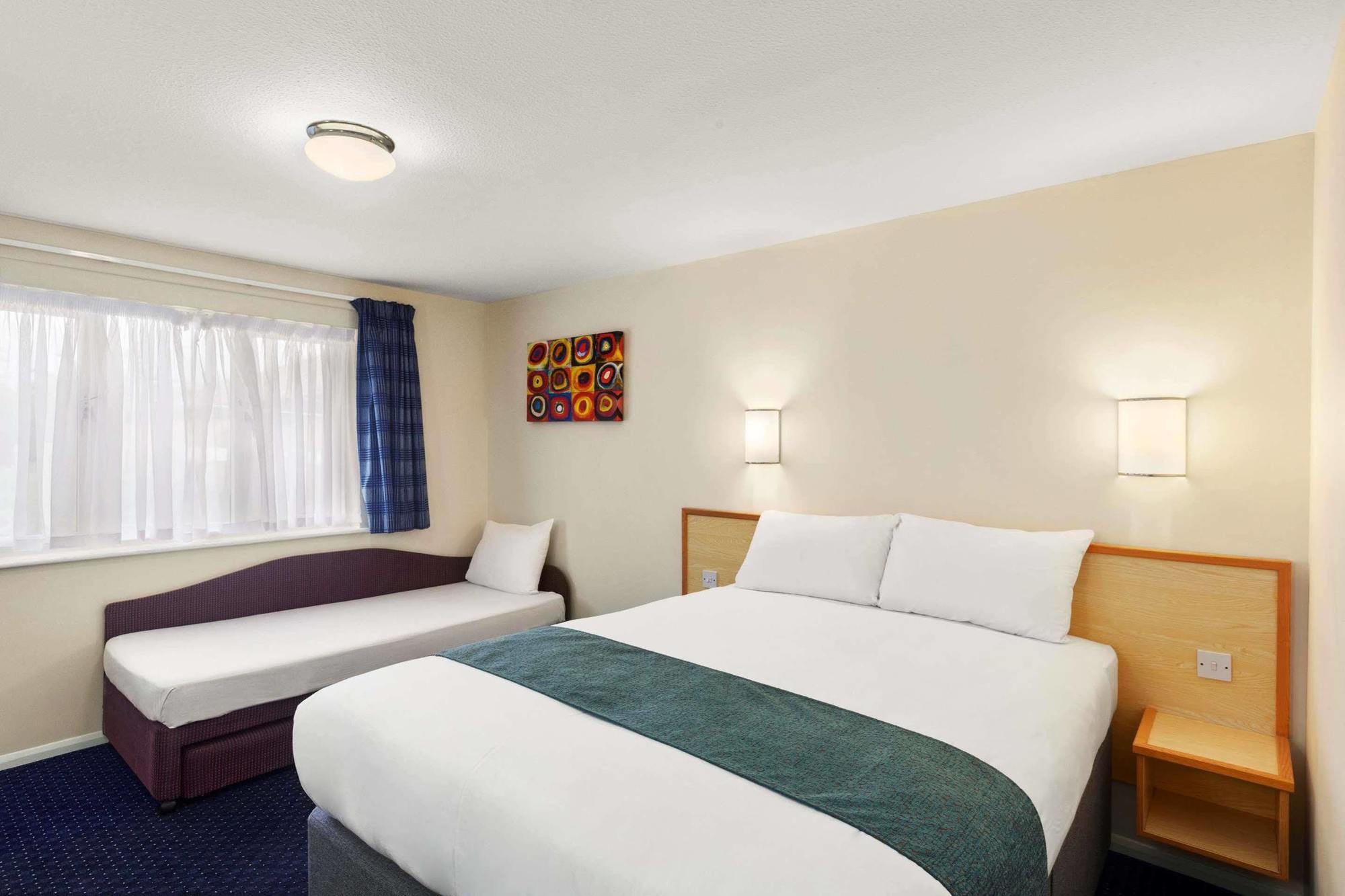 Days Inn Winchester Ngoại thất bức ảnh